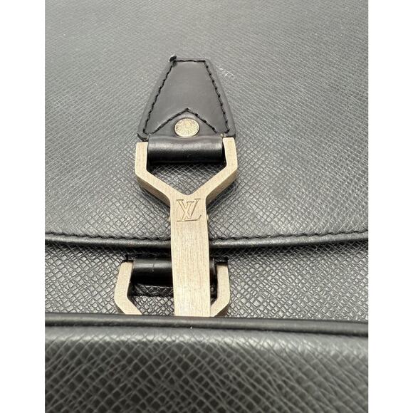 Authentic Louis Vuitton Cassier Backpack – Black Taiga Leather (Authenticated) - Picture 6 of 15